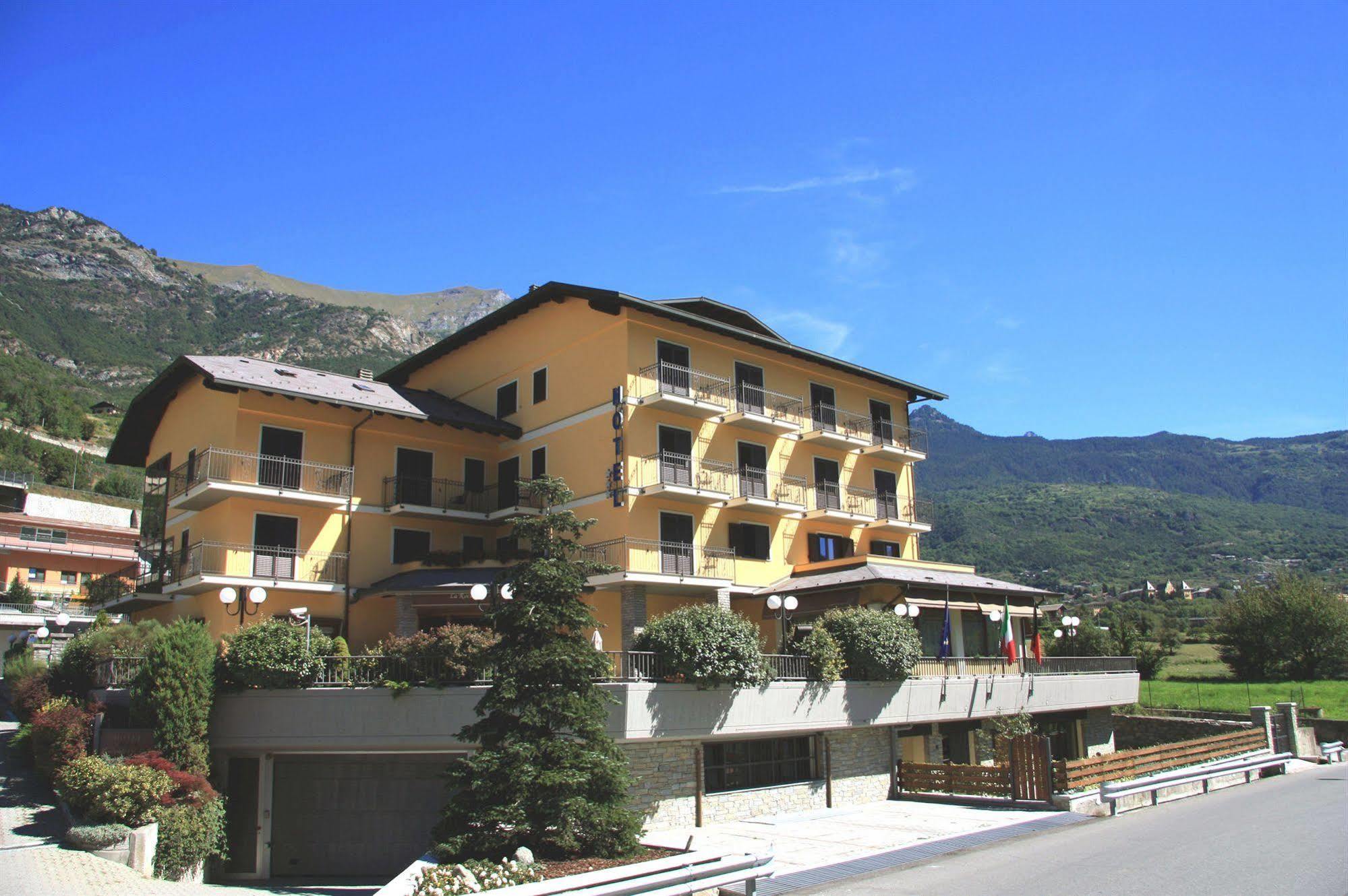 La Rocca Sport & Benessere Шатийон Экстерьер фото
