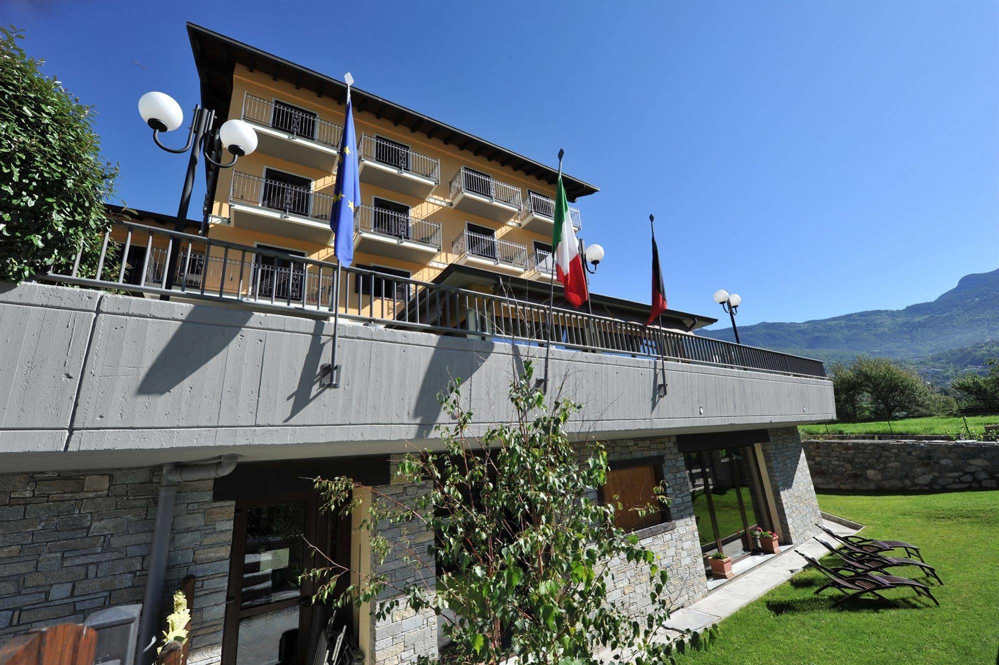 La Rocca Sport & Benessere Шатийон Экстерьер фото