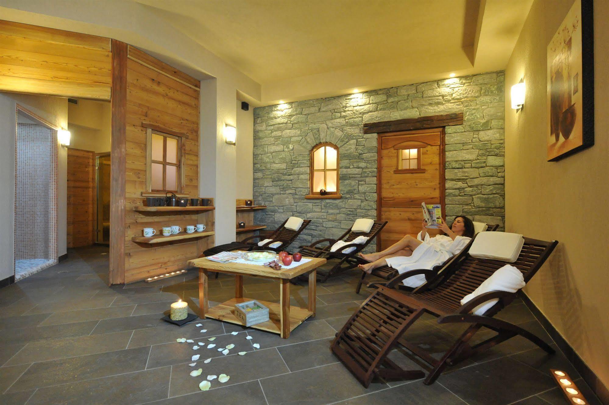 La Rocca Sport & Benessere Шатийон Экстерьер фото